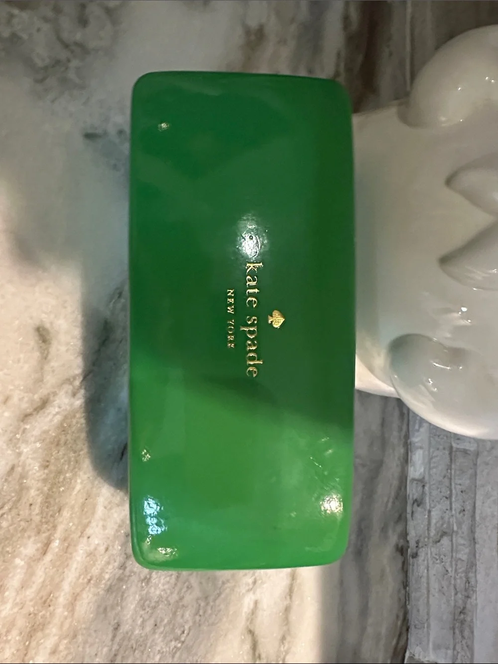 kate spade glossy green bath & body accessory case